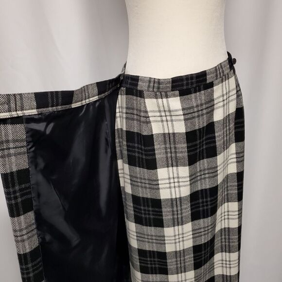 Vintage 90s y2k Evan Picone Wool Blend Black White Tartan Plaid Wrap Skirt Kilt - Picture 3 of 8